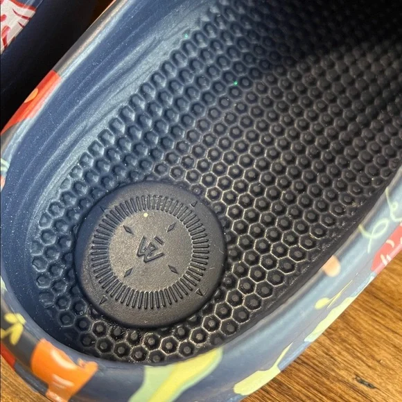 Tote’s Women 8 Ultra Tough Super Comfy Lightweight Durable Gardening Clog Veggie - Picture 10 of 11